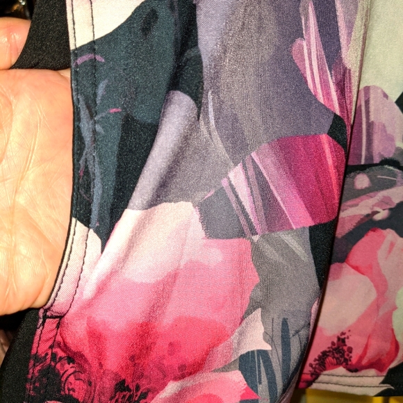 Disney Cherokee Snow White Scrub Top - Picture 7 of 13